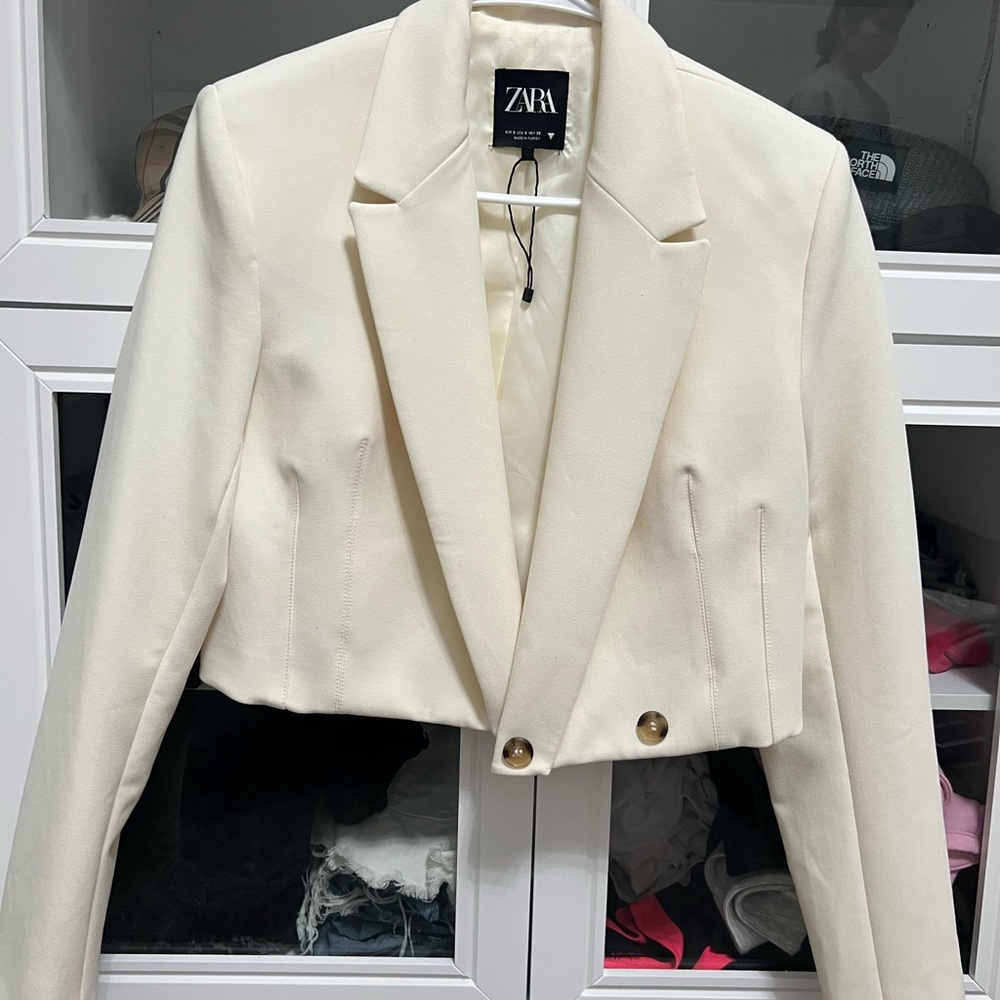 Zara Women's Off-White Blazer